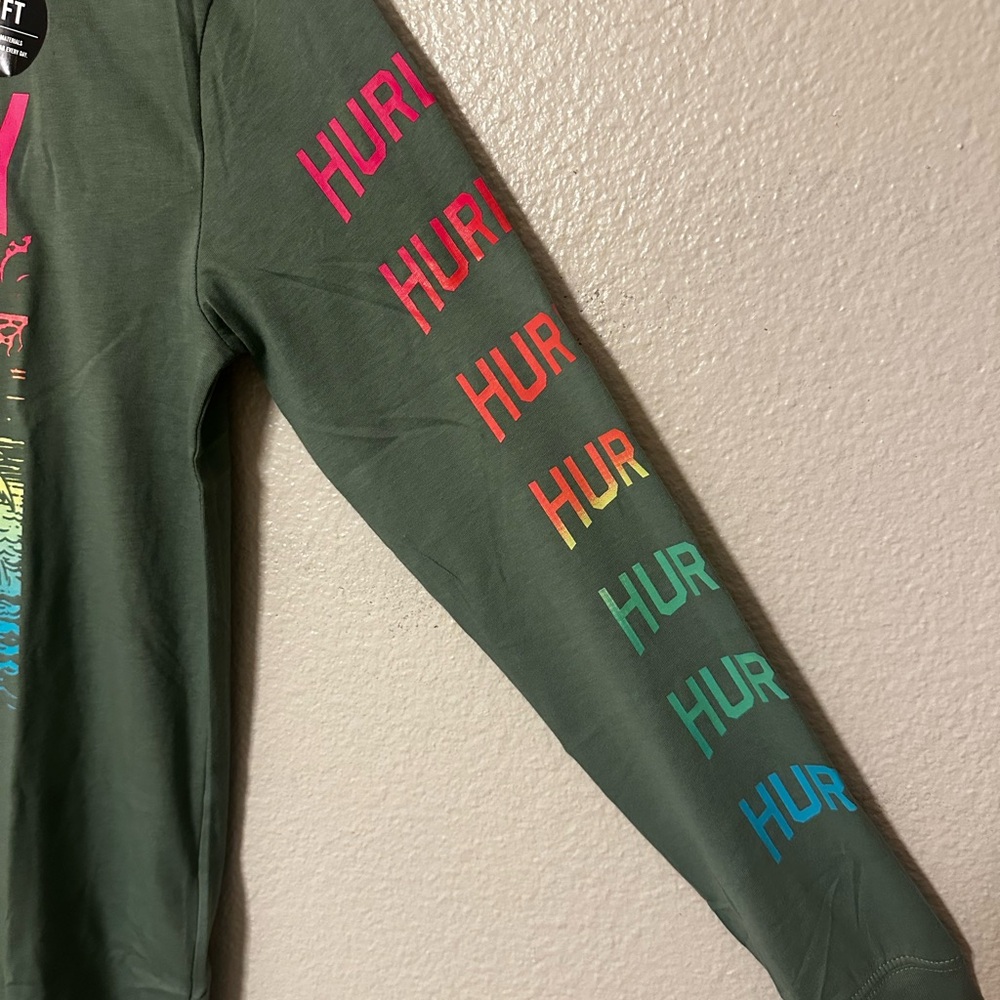 ๐ Hurley
B1 - Picture 2 of 7